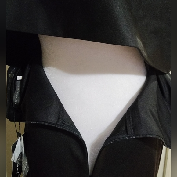 NWT Women’s Off The Shoulder Black Formal Maxi Dress, Mermaid Size L (8/10) - Picture 10 of 13